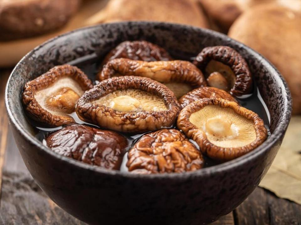 Rehydrate Mushrooms 1.jpg