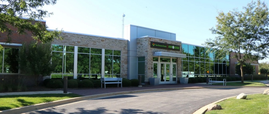 ਵੈਨ ਡ੍ਰੂਨਨ ਫਾਰਮਸ.ਜੇਪੀਜੀ