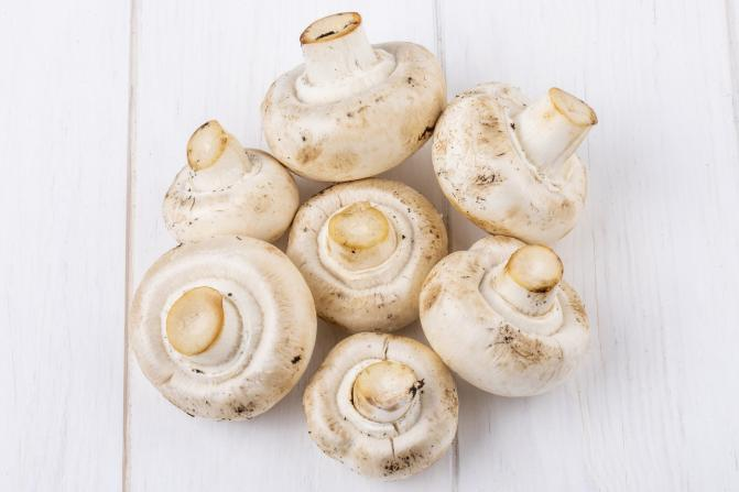 White Button Mushrooms Raw.png