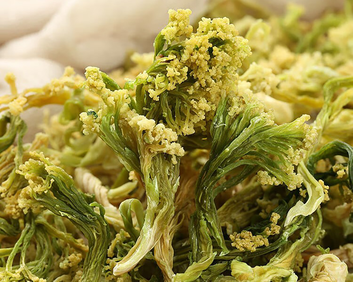 air dried cauliflower florets