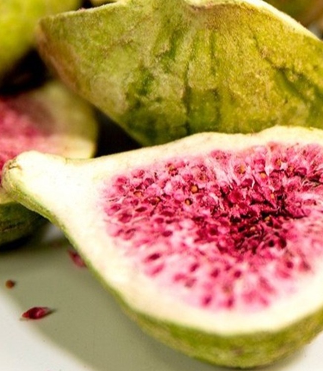What Are Freeze Dried Figs? Are They Good for You?
