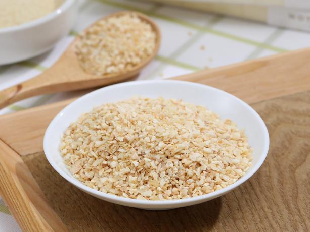 Dried Minced Garlic.jpg