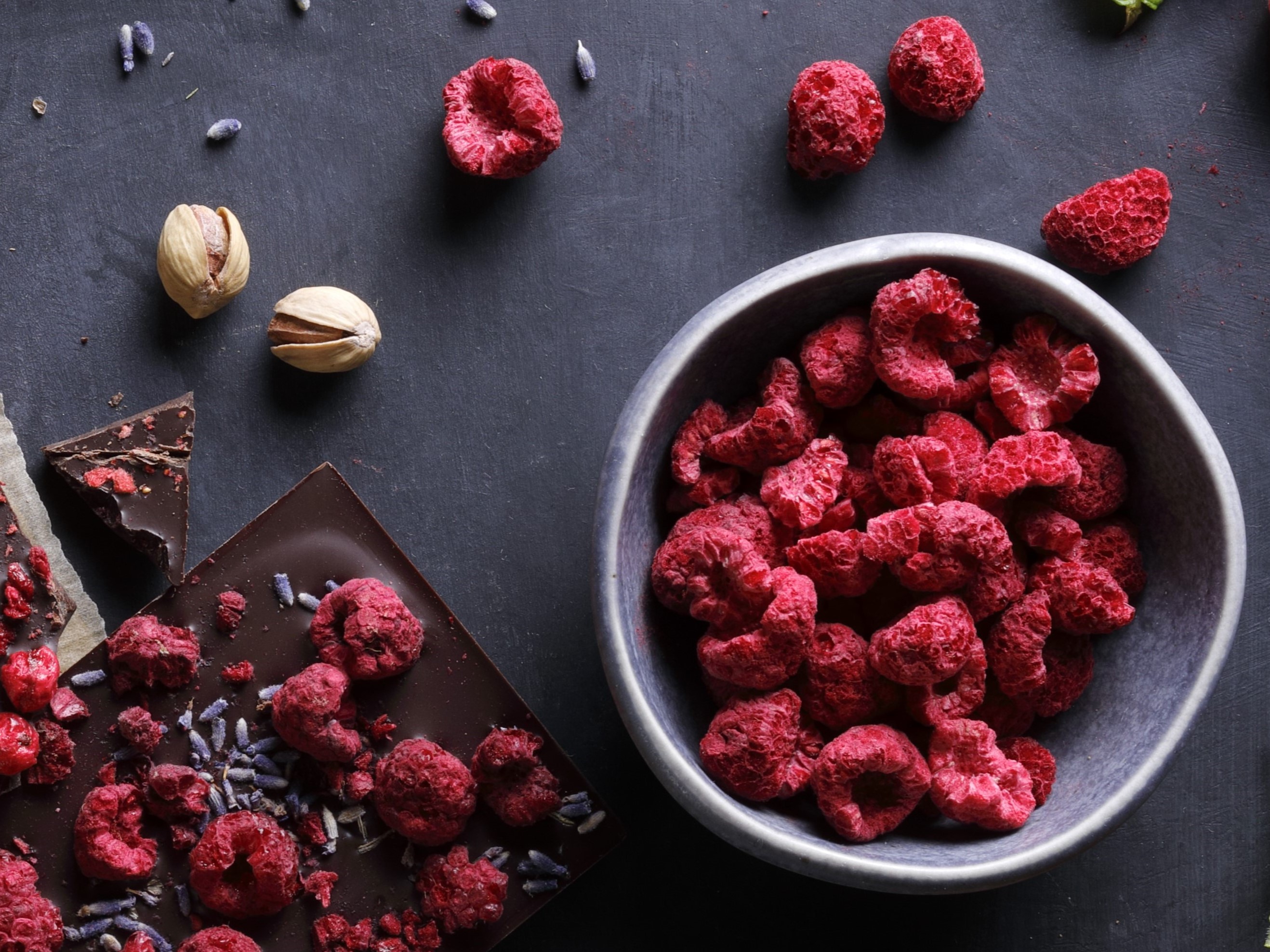 freeze dried raspberry whole