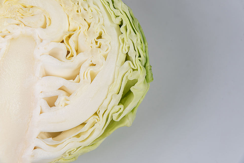 fresh-cabbage-table